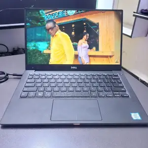 Laptop Dell XPS 13 9360 4GB Intel Core I5 SSD 256GB
