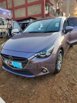 Mazda Demio 2016 Pink