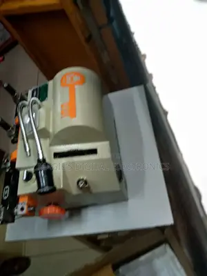 Portable Key Cutting Machine