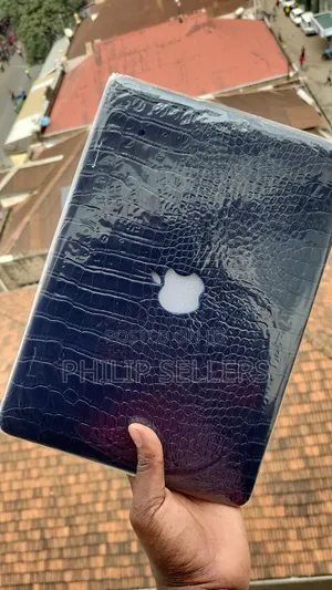 Crocodile Macbook Cases Are Constructed