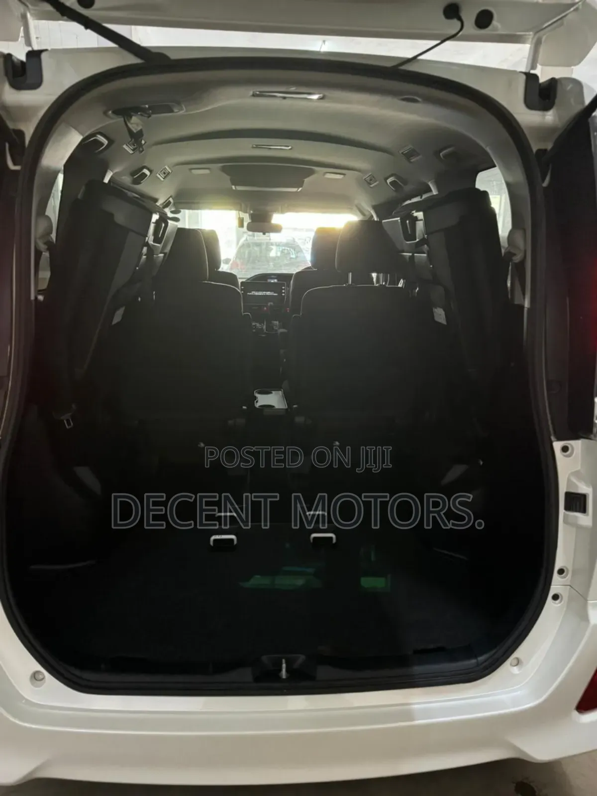 Toyota Voxy 2018 White