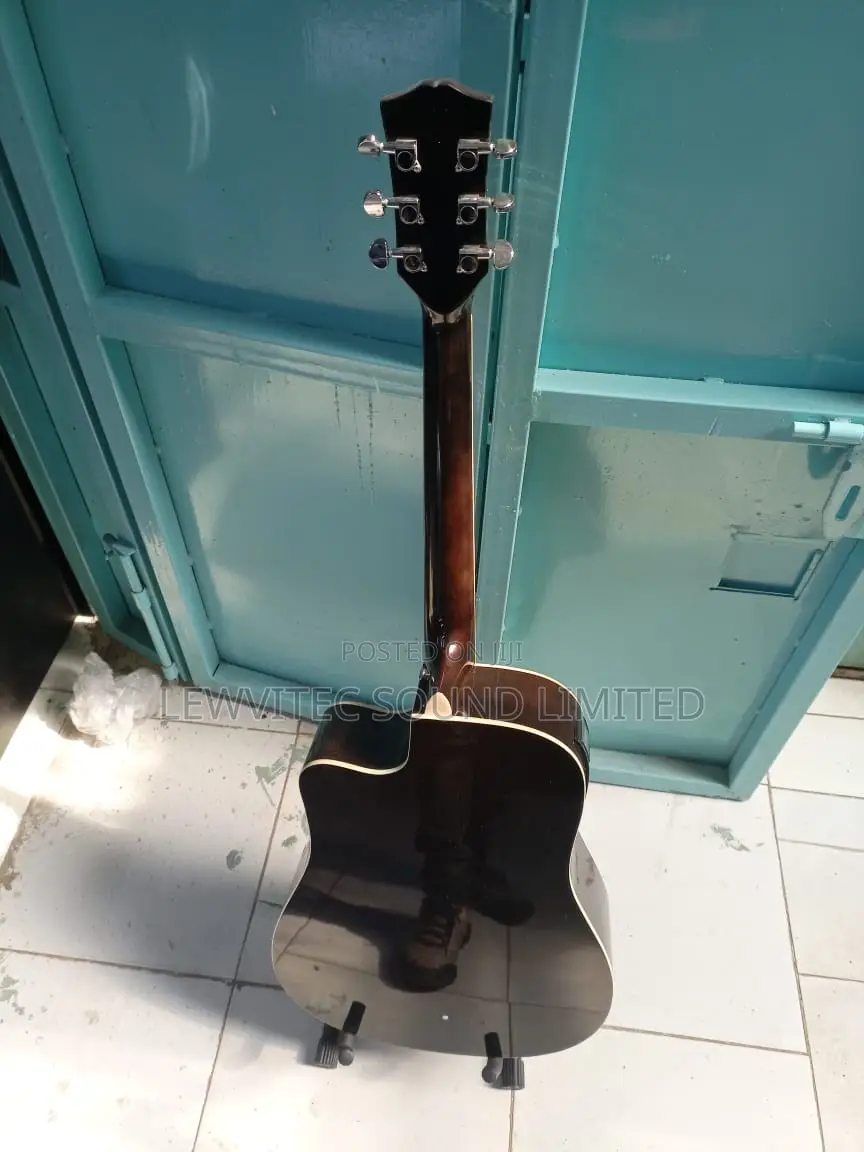 Gibson Black Curved Guitar