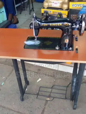 Singer Sewing Machine/Domestic Sewing Machine