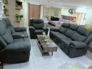 Spacious 6 Seater Recliner Sofa Set
