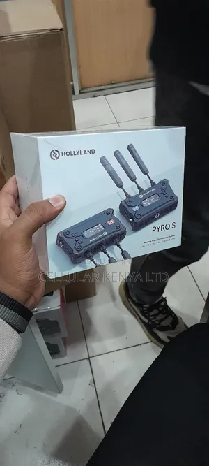 Hollyland Pyro S Wireless Video Transmission System