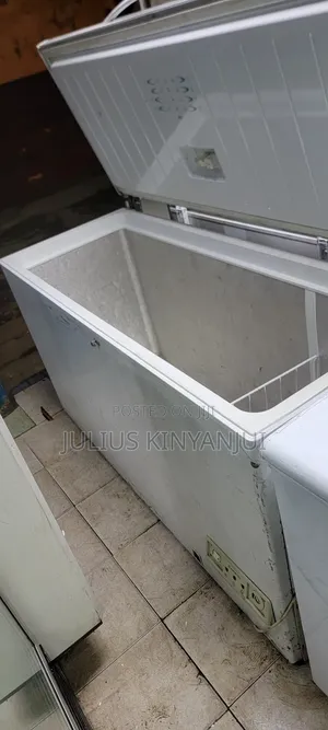 Ariston 500L Deep Freezer