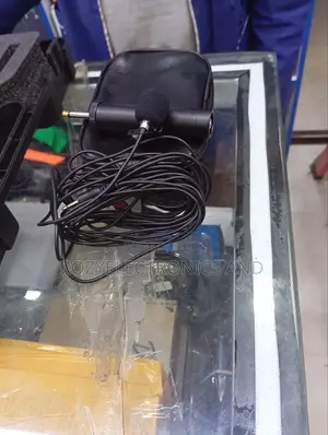 Collar Microphone With Wire
