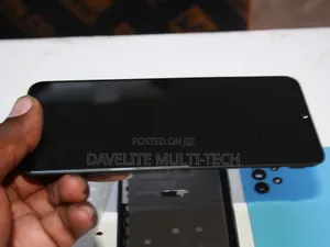 Expert in High End Phones Screen/Battery Repair Replacement