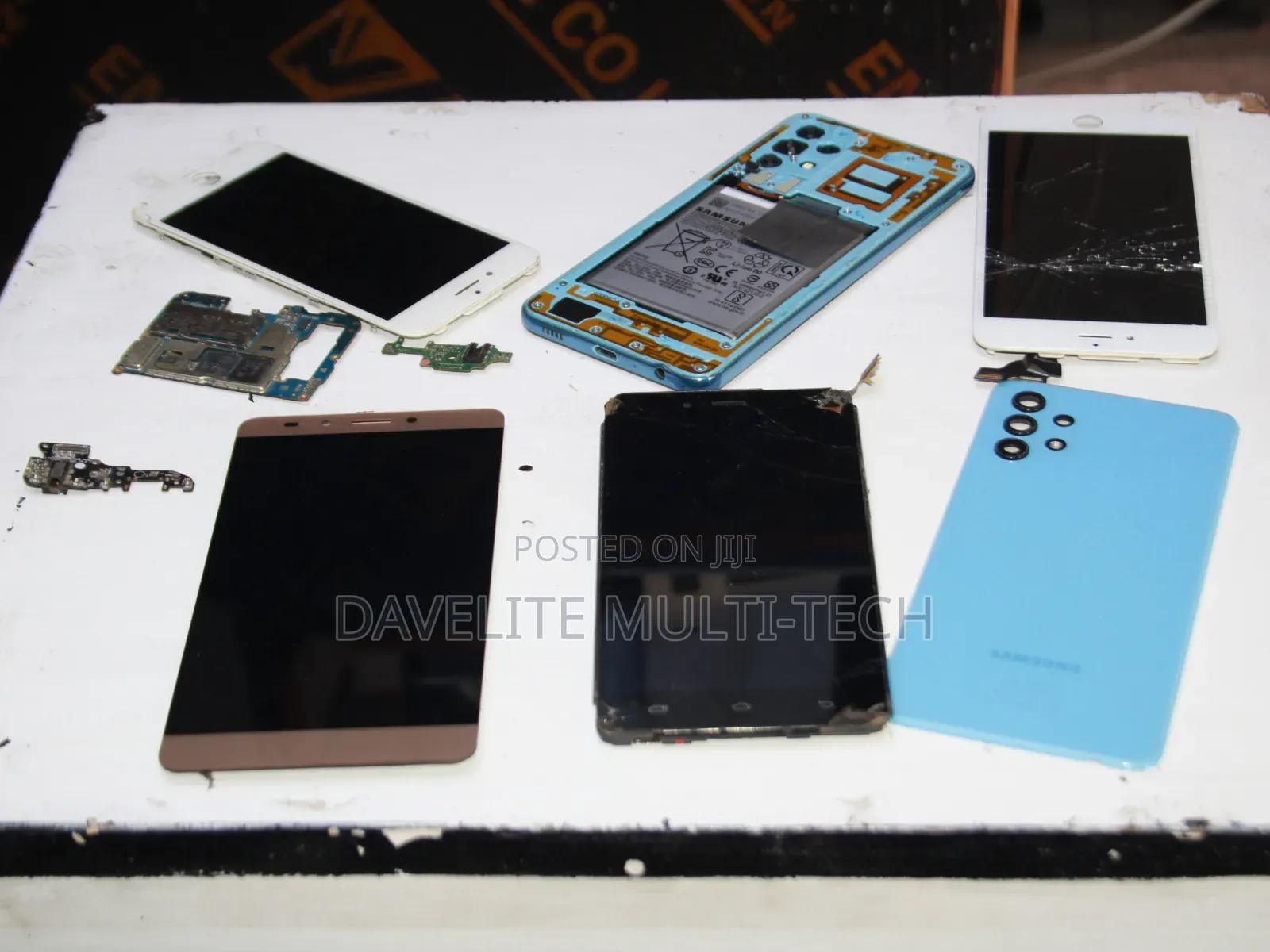 Expert in High End Phones Screen/Battery Repair Replacement