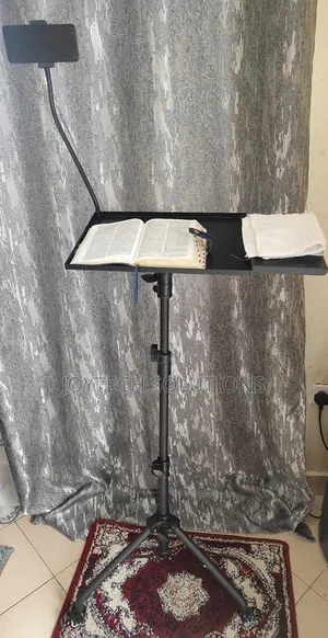 Pulpit Bible Portable Stand.