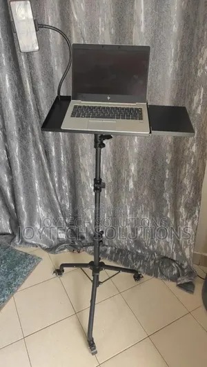 Extendable Laptop Stand