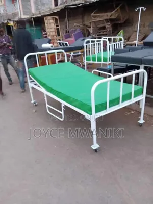 Hospital Bed, With Waterproof Cover 