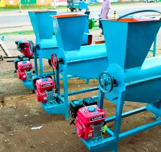 Maize Sheller With a 10HP Engine