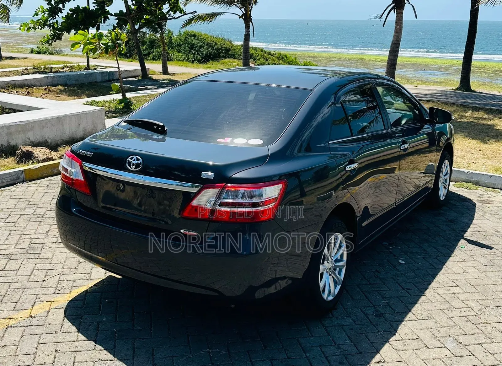 Toyota Premio 2017 Black