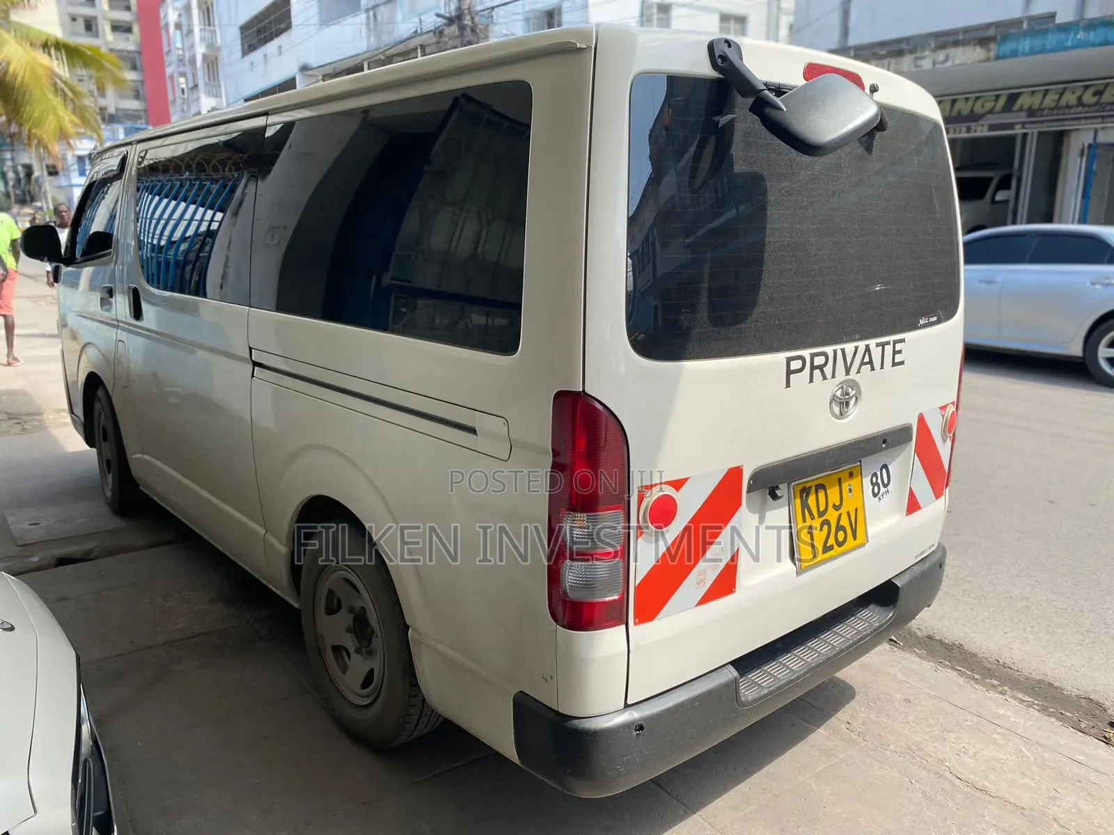 Toyota HiAce 2016 White