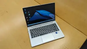 New Laptop HP EliteBook 640 G10 16GB Intel Core I7 SSD 1T
