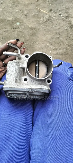 Toyota Kluger 2AZ Engine Throttle Body