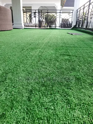 Balcony Artificial Grass Carpets and Balcony Privacy Fence
