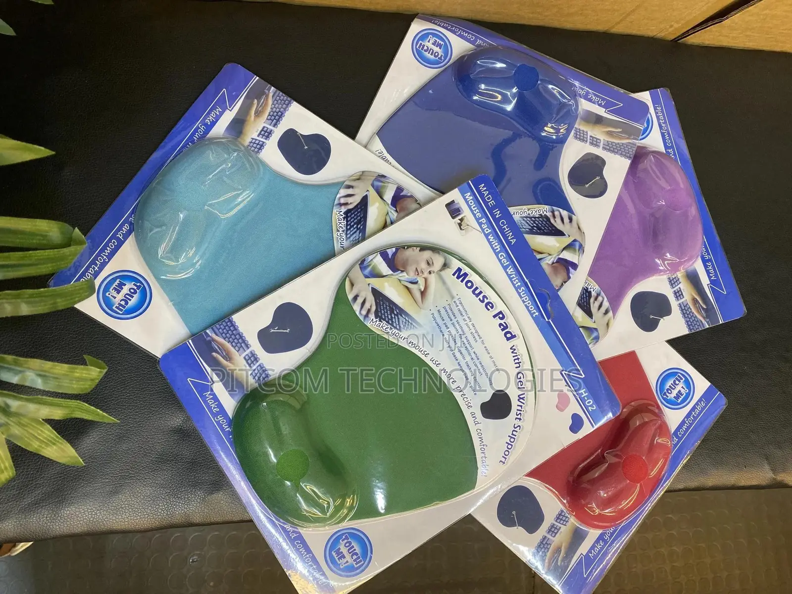 Mouse Pad With Gel Wrist Support