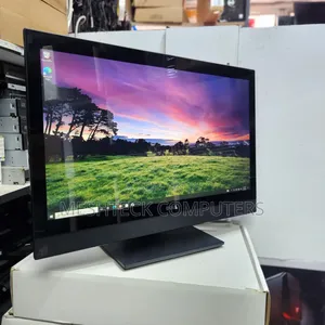 Desktop Computer Dell OptiPlex 7450 8GB Intel Core I7 SSD 256GB