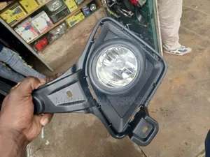 Fog Light Toyota Hiace 7l 2008