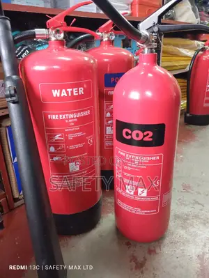Fire Extinguisher/Co2 Extinguisher 4 Kg