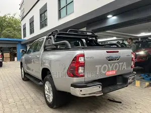 High-Quality Aluminum Alloy Construction for Durability Ma