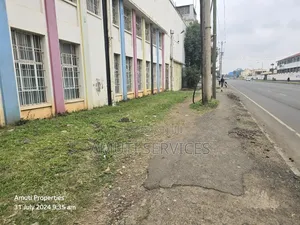Old Godown for Sale on 0.5acre