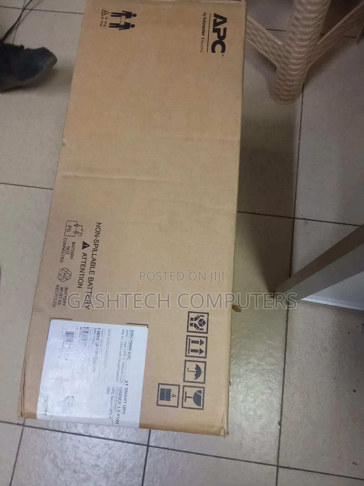 APC Smart-Ups C 1000va LCD RM 2U 230V [With Smart Connect]