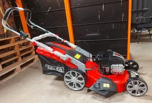Briggs and Stratton Lawn Mower 163cc, Electric Start