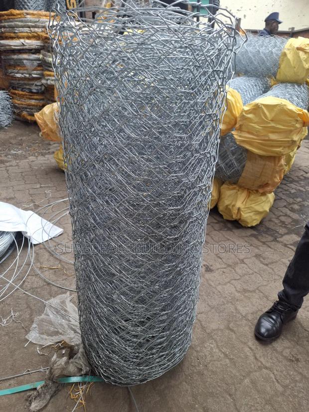 Tripple Twisted Chainlink-4ft*18mtrs - thumbnail 3
