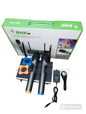 BNK 744 Wireless Microphone
