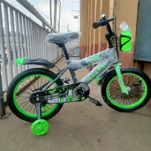 Size 16" Kids Bikes Green in Color