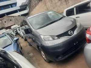Nissan NV200 2017 Grey