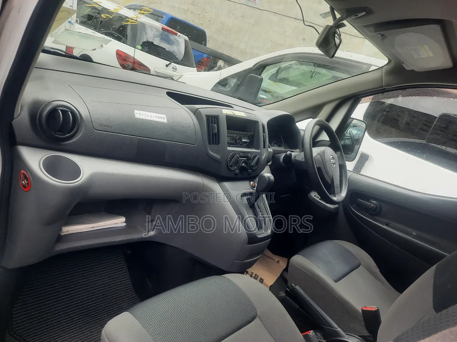 Nissan NV200 2017 Grey
