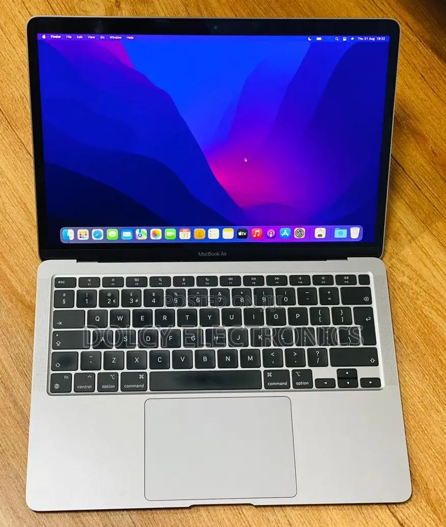 Laptop Apple MacBook Air 2020 8GB Intel Core I3 SSD 256GB