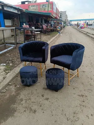 2 Pedicure Seats and 2 Puffs, Black Velvet