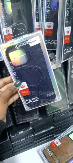 iPhone 15 Pro Maxleather Magsafe Kickstand Case