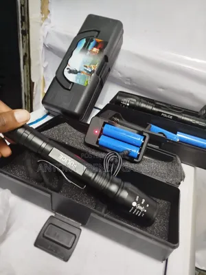 LED Rechargable Police Flashlight With Zooming Capability