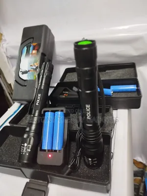 Rechargable Zooming Flashlight