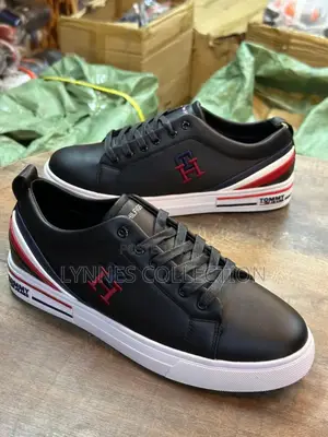 Rommtommy Hilfiger 
2 Designs