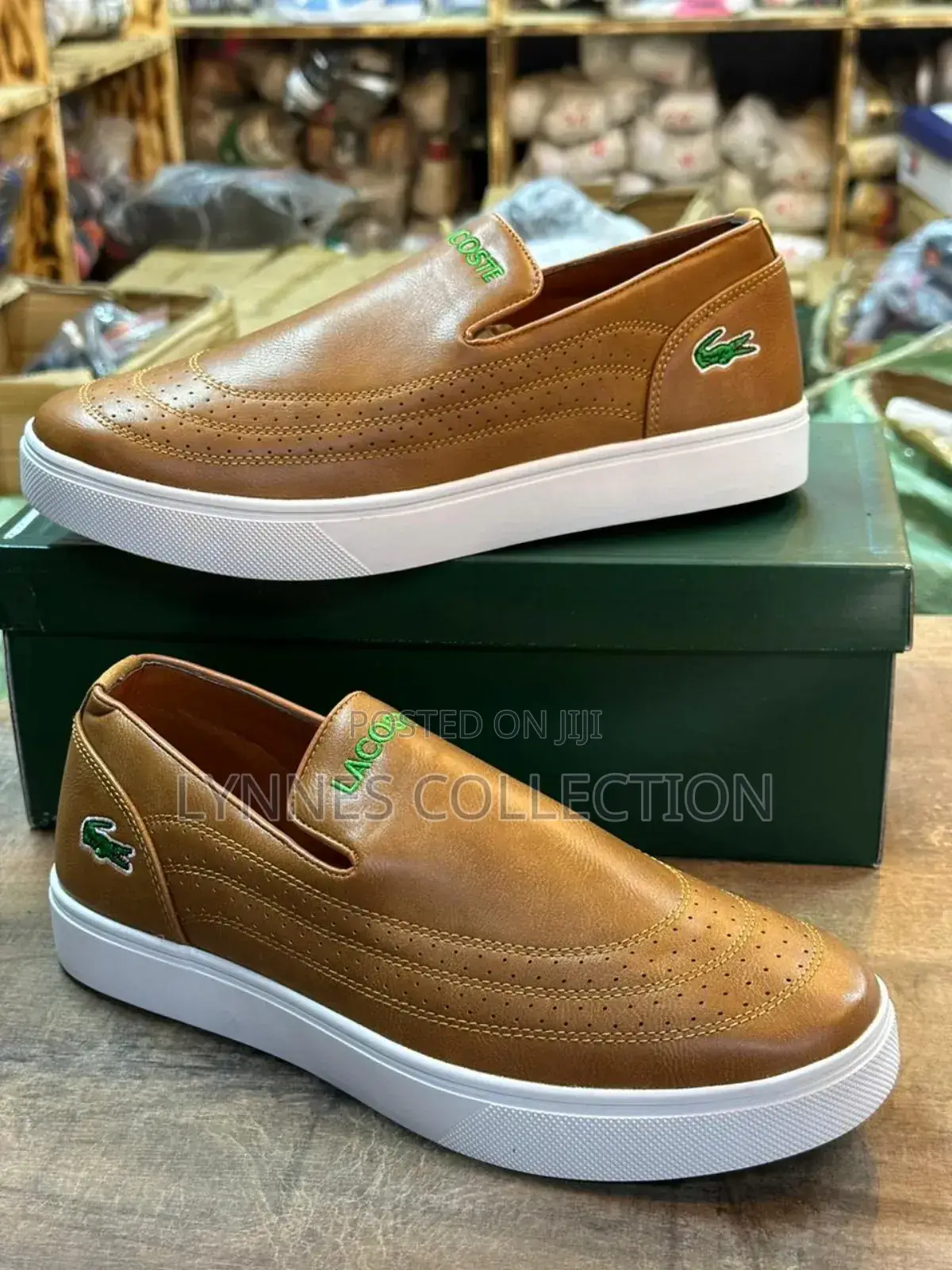 Lacoste Sneakers