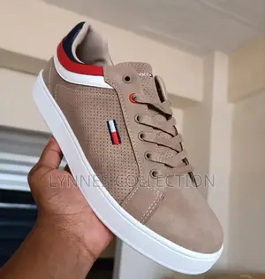 Tommy Hilfiger