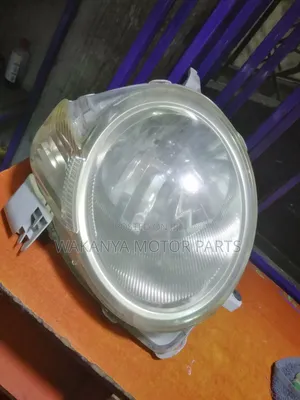 Toyota Sienta 2008/2010 Non Zenon Headlamp, Ex Japan Parts