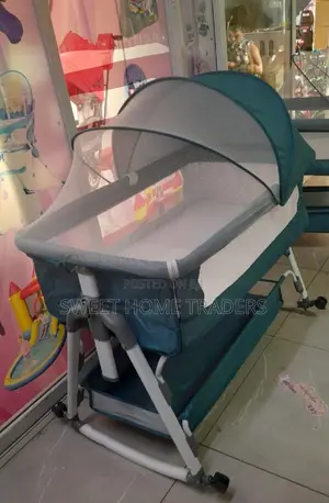 Baby Co-Sleeper*Baby Co- Sleeper With Bassinet
