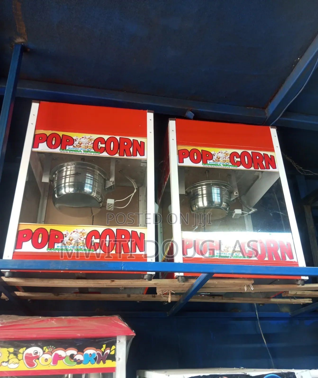 Modest Popcorn Machine
