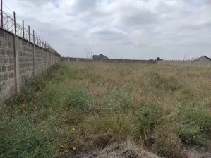 1 Acre Residential Land for Sale in Mlolongo