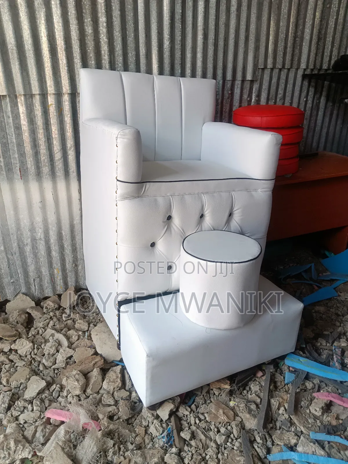 Single Pedicure, White With a Puff 