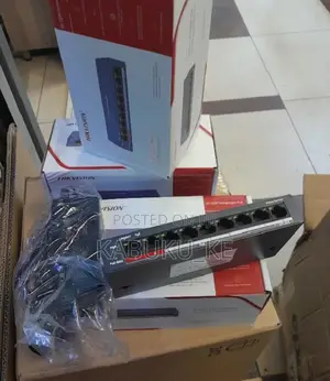 Hikvision 8-Port Poe Switch DS-3E0109P-E/M(B) Full POE