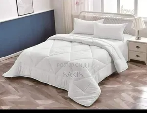 Queen Size [5*6] White Duvet With 1 Bedsheet, 2 Pillow Cases